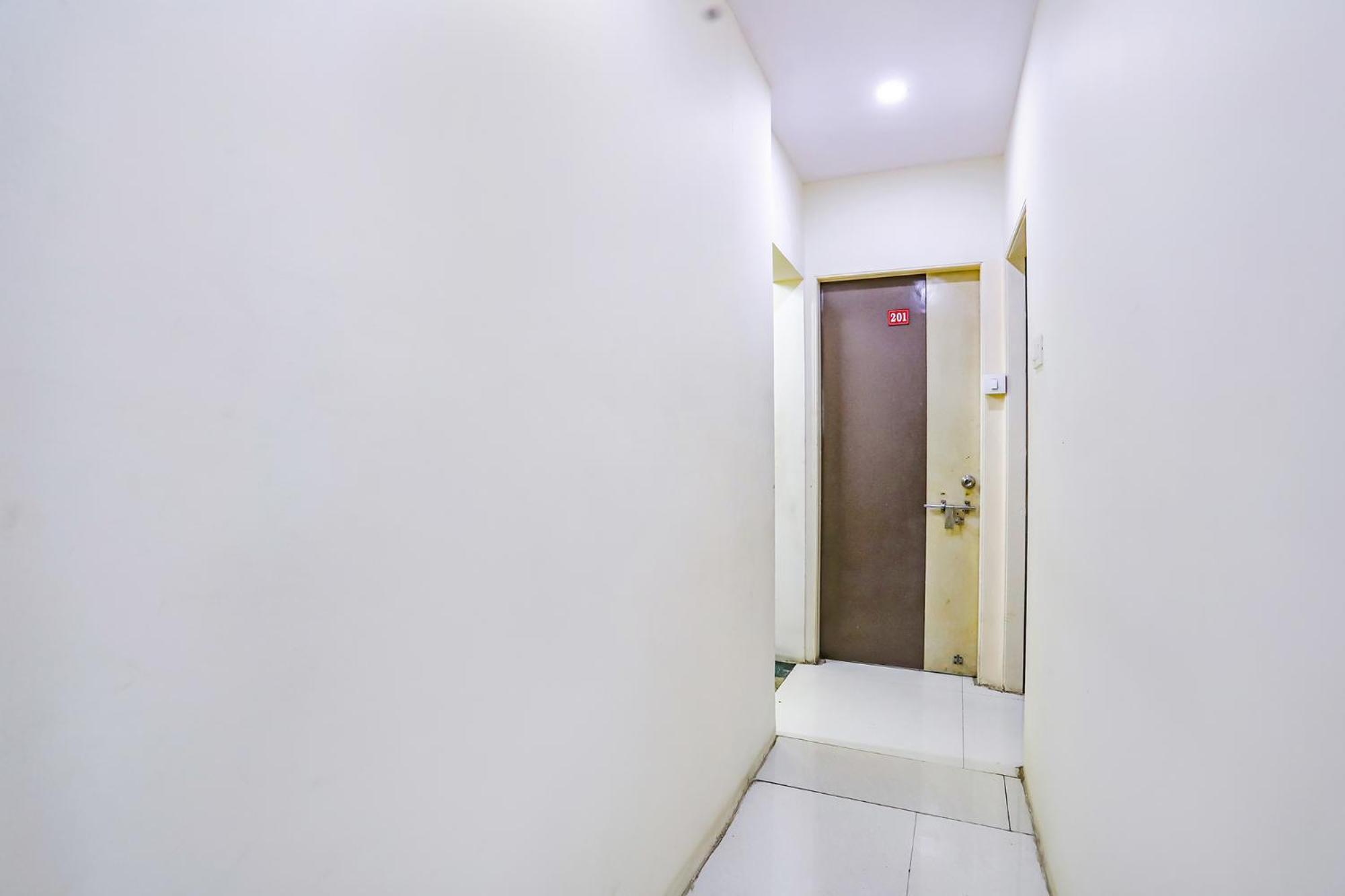 Fabhotel New Shraddha Inn - Nr Airport Colony Наґпур Екстер'єр фото